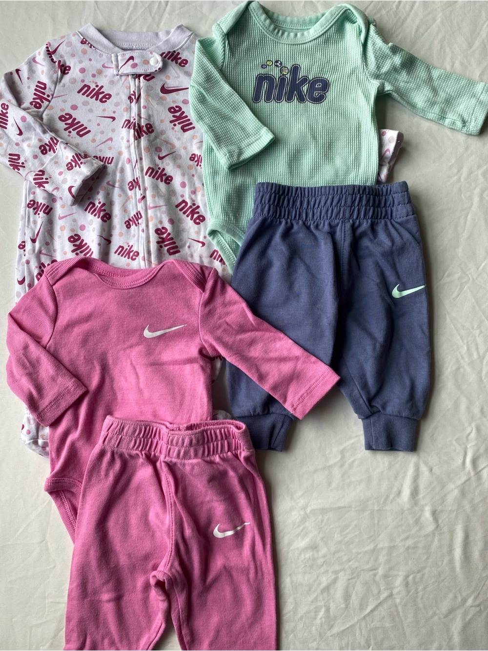 Nike Baby Girl 5-Piece Clothing Bundle | Bodysuits, Joggers & Footed Sleeper